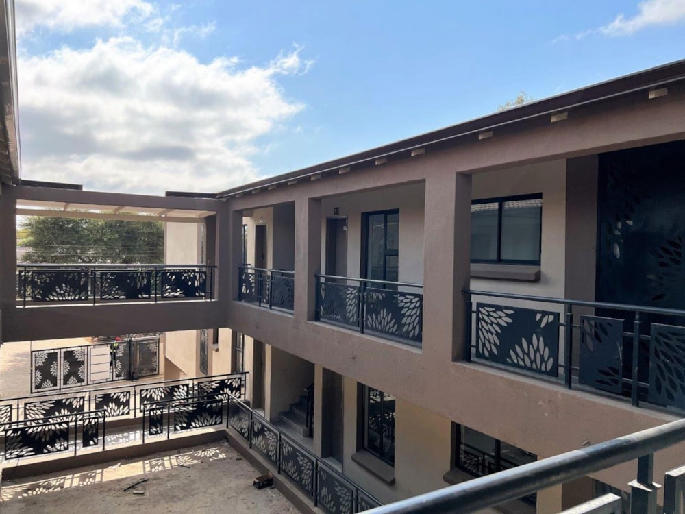 Apartment to rent in Village, Botswana - 3BO1719483