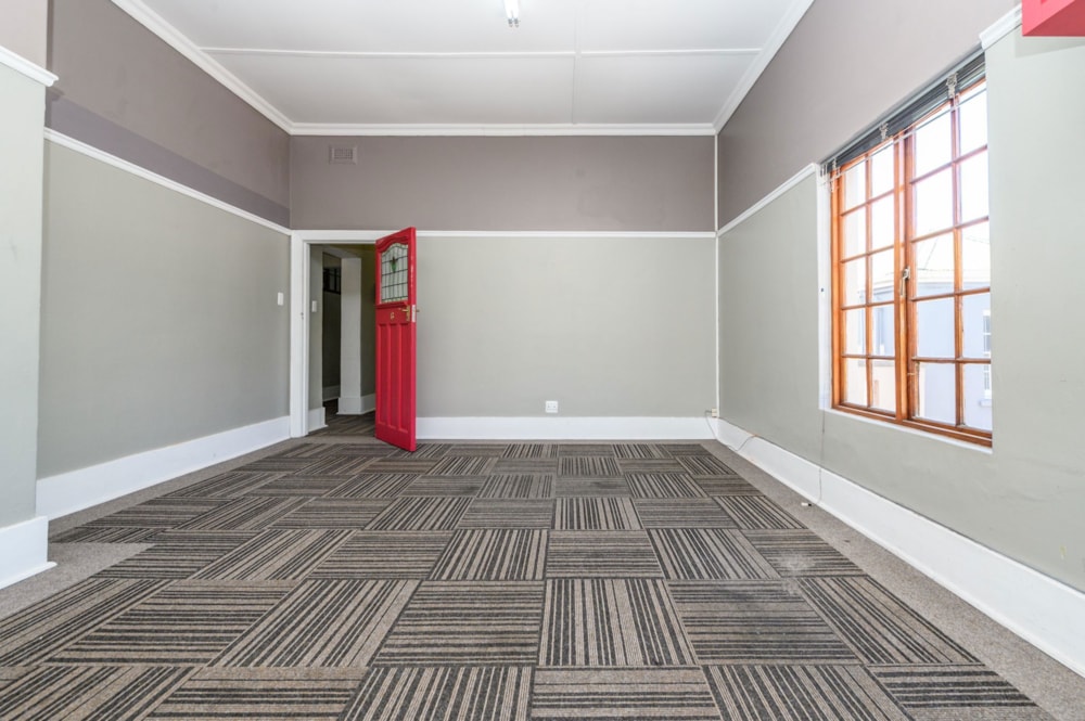 Commercial office for sale in Central, Port Elizabeth, Gqeberha - 1PLZ1692609