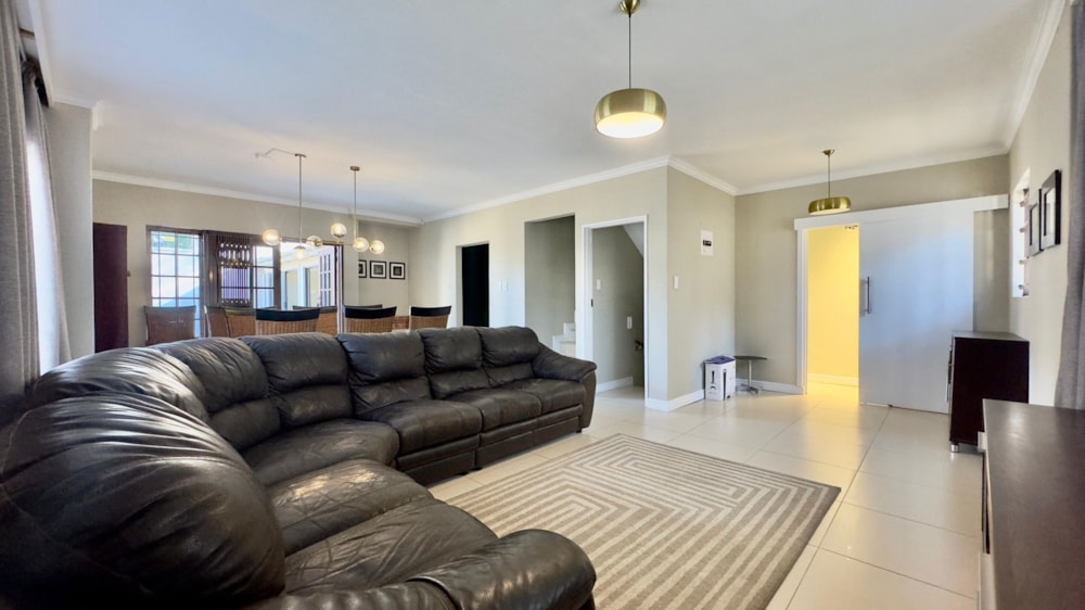 Townhouse for sale in Morningside, Durban - 1DA1692710 Townhouse for sale in Morningside, Durban - 1DA1692710