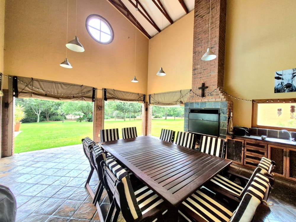 Smallholding for sale in Rustenburg - 1RU1692869
