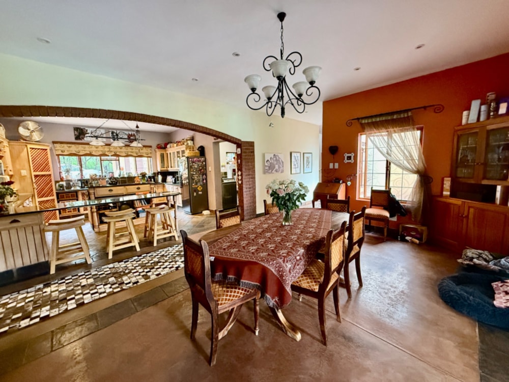 Smallholding for sale in Rustenburg - 1RU1692869