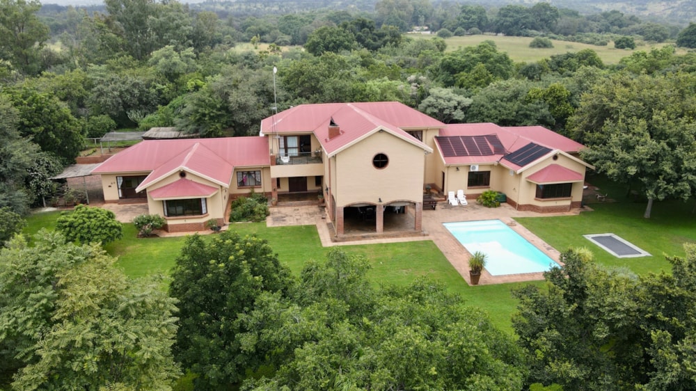 Smallholding for sale in Rustenburg - 1RU1692869
