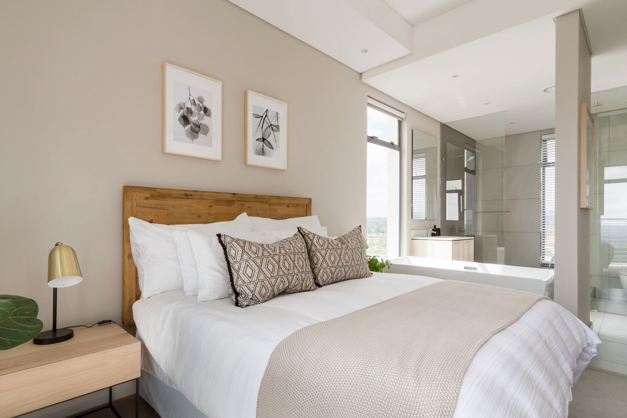 Apartment to rent in Menlyn - PTL1692767