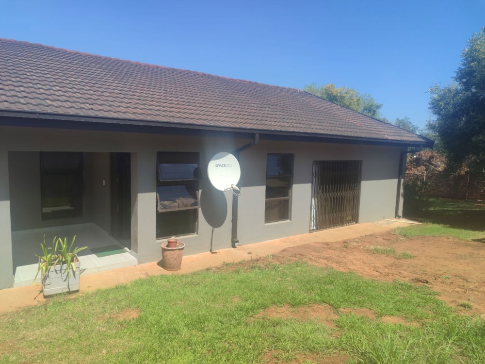 House for sale in Hartswater, Northern Cape - 1RN1692789 House for sale in Hartswater, Northern Cape - 1RN1692789