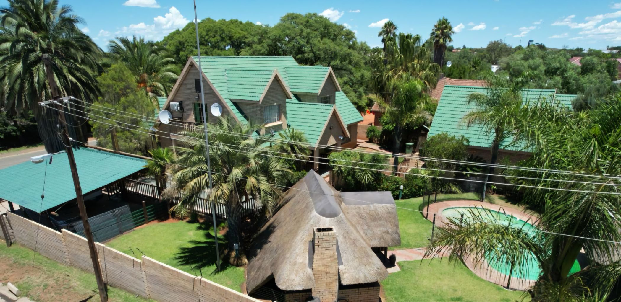 Multi-storey house for sale in Barkly West - 1KJ1693750