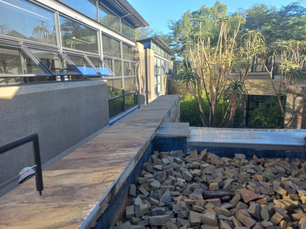 Commercial office sold in Windhoek, Namibia - 3NM1692829