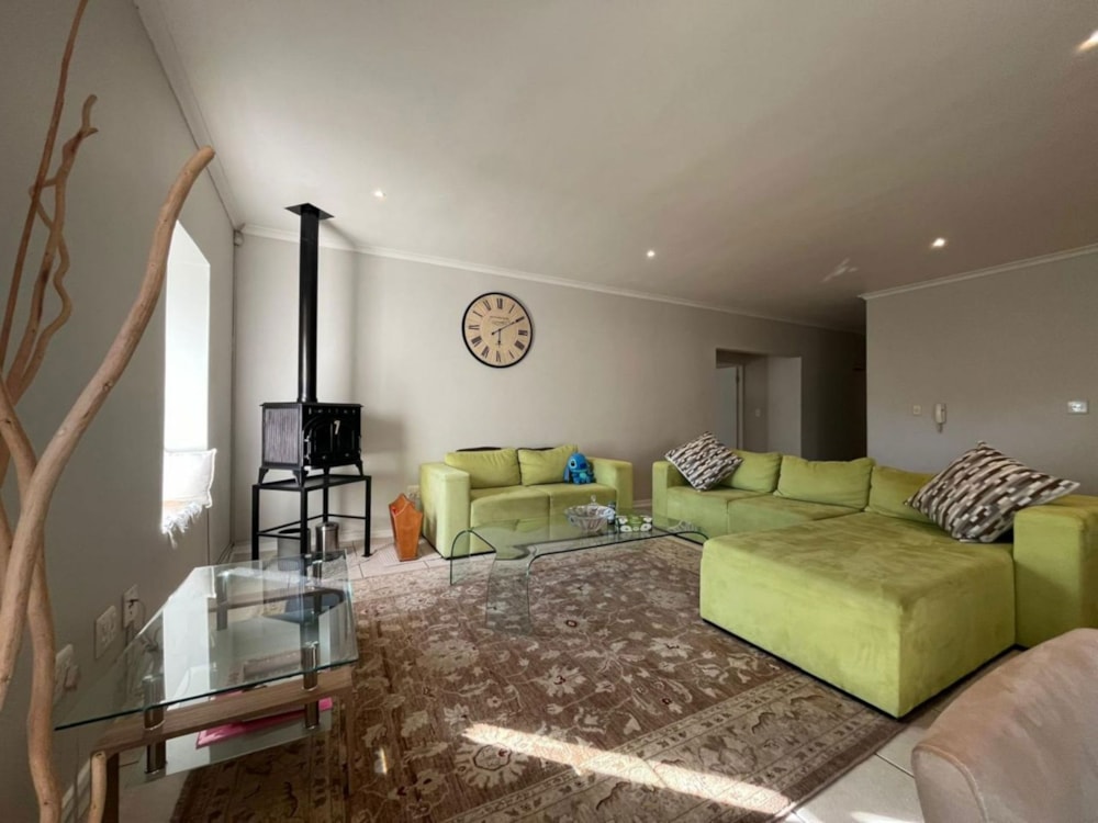 House let in Plattekloof - 1PLA1692915 House let in Plattekloof - 1PLA1692915