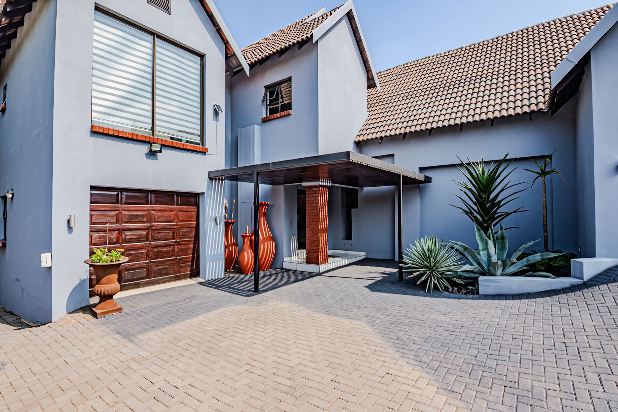 Double-storey house for sale in Bronberg - PT1692992