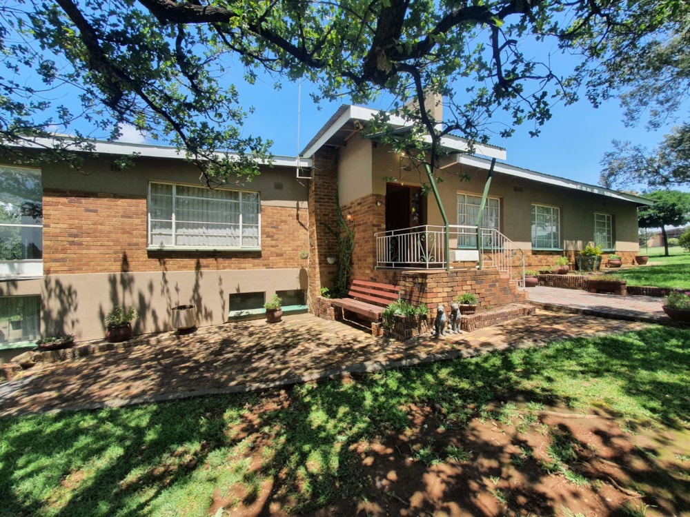 Smallholding for sale in Helderstrome - 1VT1693005