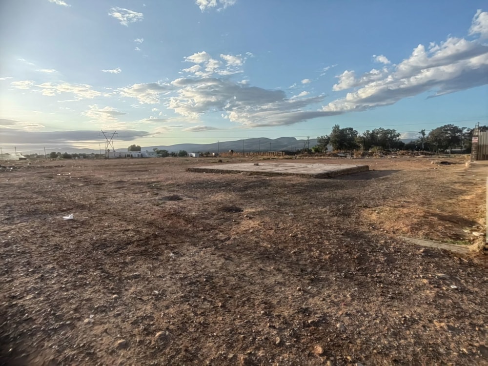 Vacant land for sale in Oudtshoorn South - 1OU1693023 Vacant land for sale in Oudtshoorn South - 1OU1693023
