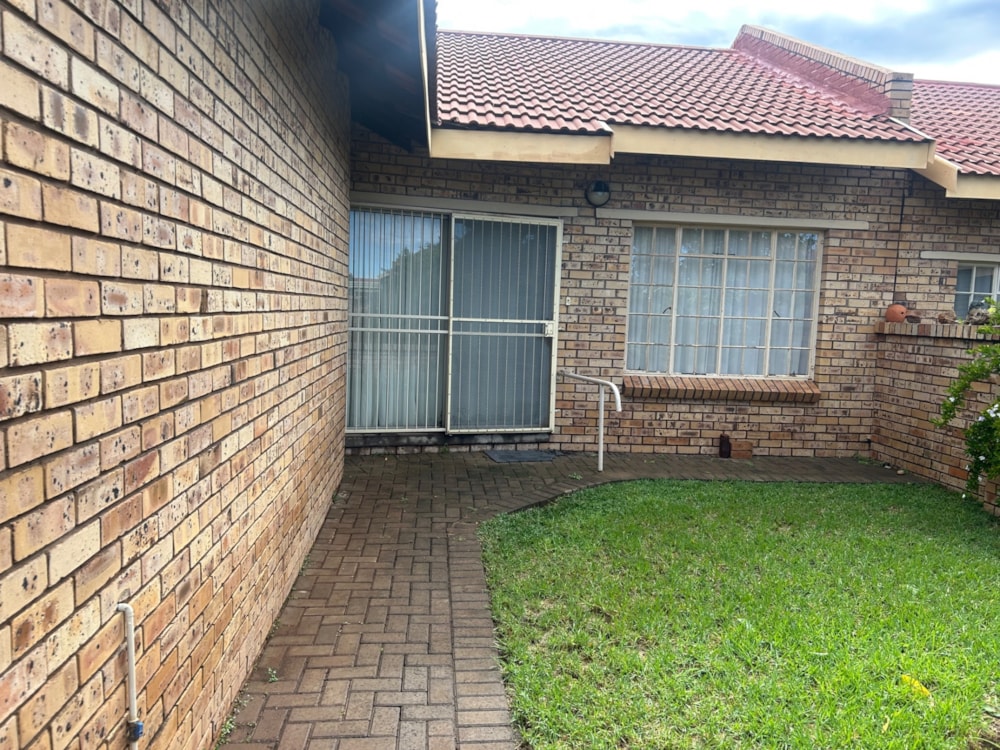 Townhouse for sale in Minerva Gardens - 1KJ1693038