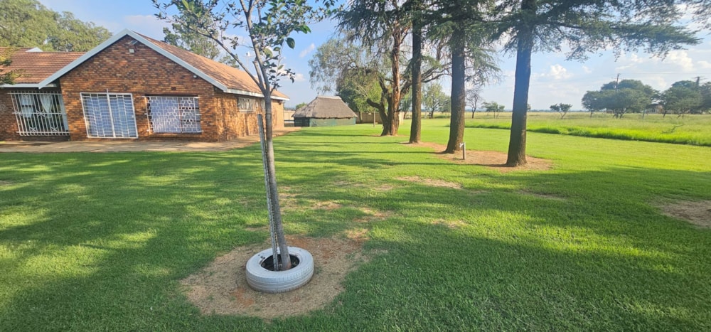 Smallholding for sale in Helenasrust - 1VT1693105