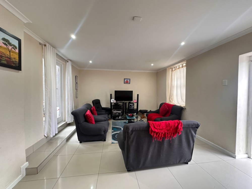 House for sale in Richmond Hill - 1PLZ1693050