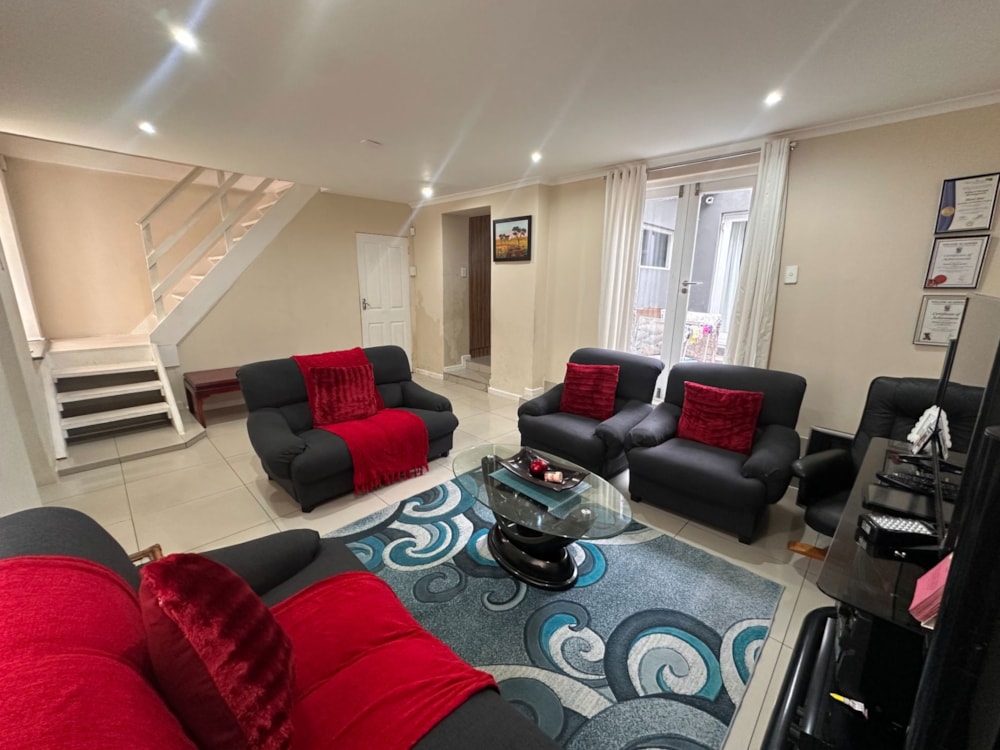 House for sale in Richmond Hill - 1PLZ1693050