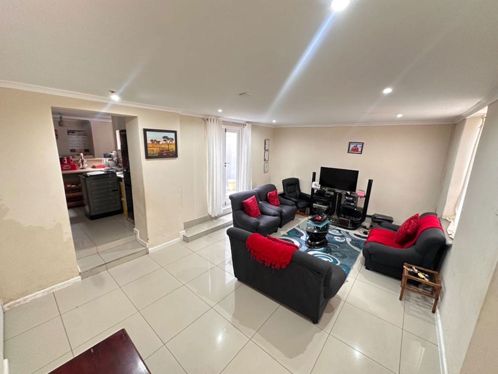 House for sale in Richmond Hill - 1PLZ1693050