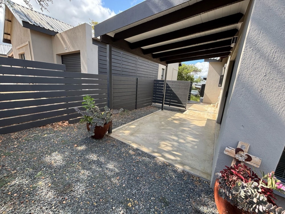 Cluster let in Hoedspruit - 1HS1693132