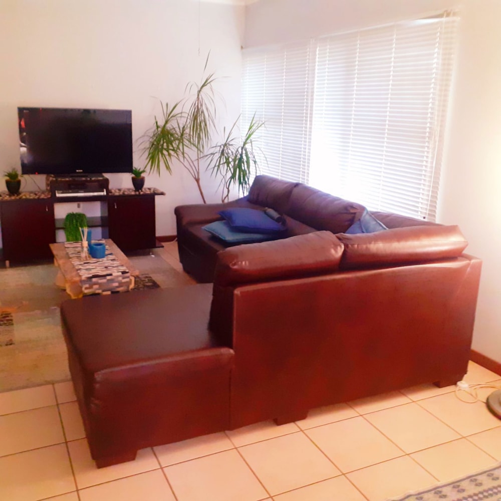 Townhouse sold in Eros Park, Namibia - 3NM1693220 Townhouse sold in Eros Park, Namibia - 3NM1693220