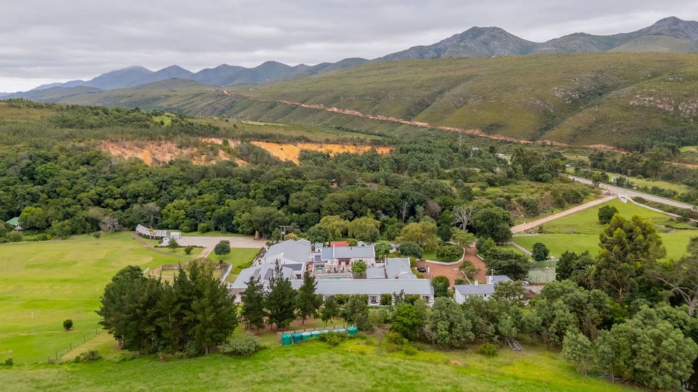 Country resort for sale in Kareedouw, Eastern Cape - 1SA1693253 Country resort for sale in Kareedouw, Eastern Cape - 1SA1693253