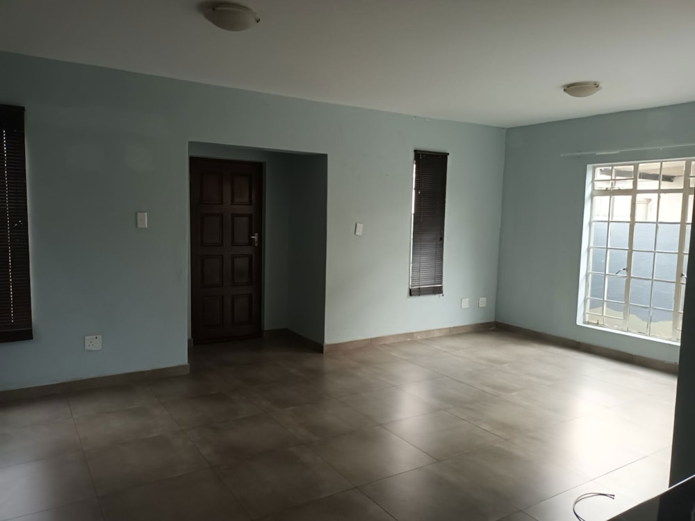 Security complex home let in Brakpan North - 1BJ1693276 Security complex home let in Brakpan North - 1BJ1693276