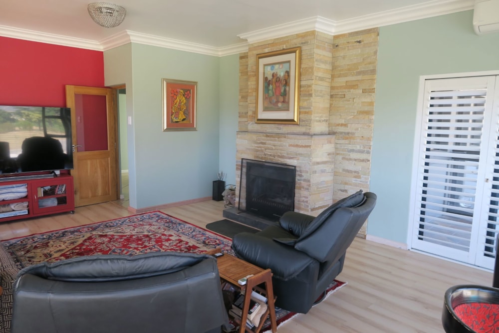 Double-storey house sold in Wolseley - RV1693321 Double-storey house sold in Wolseley - RV1693321