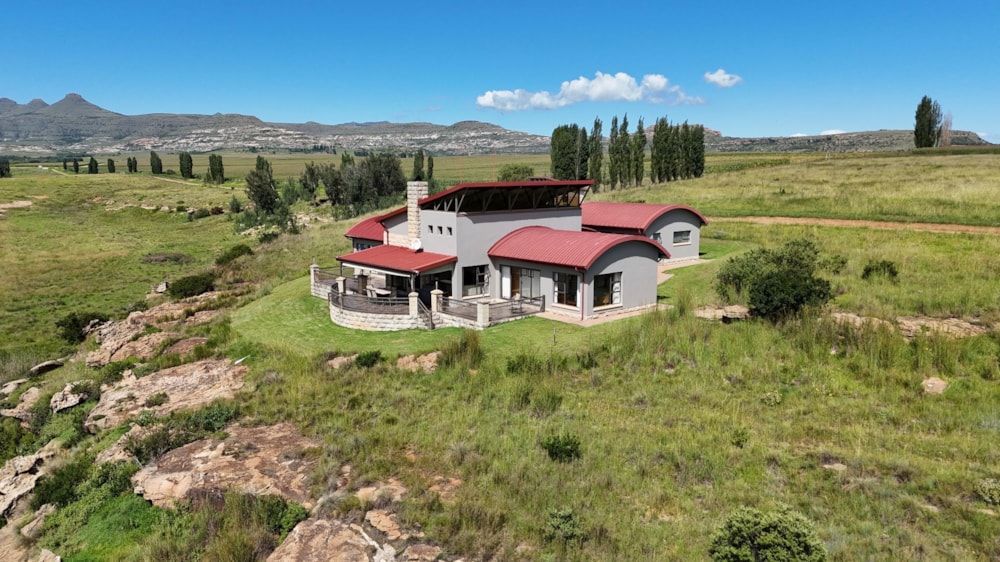 House for sale in Clarens - 1CS1693325