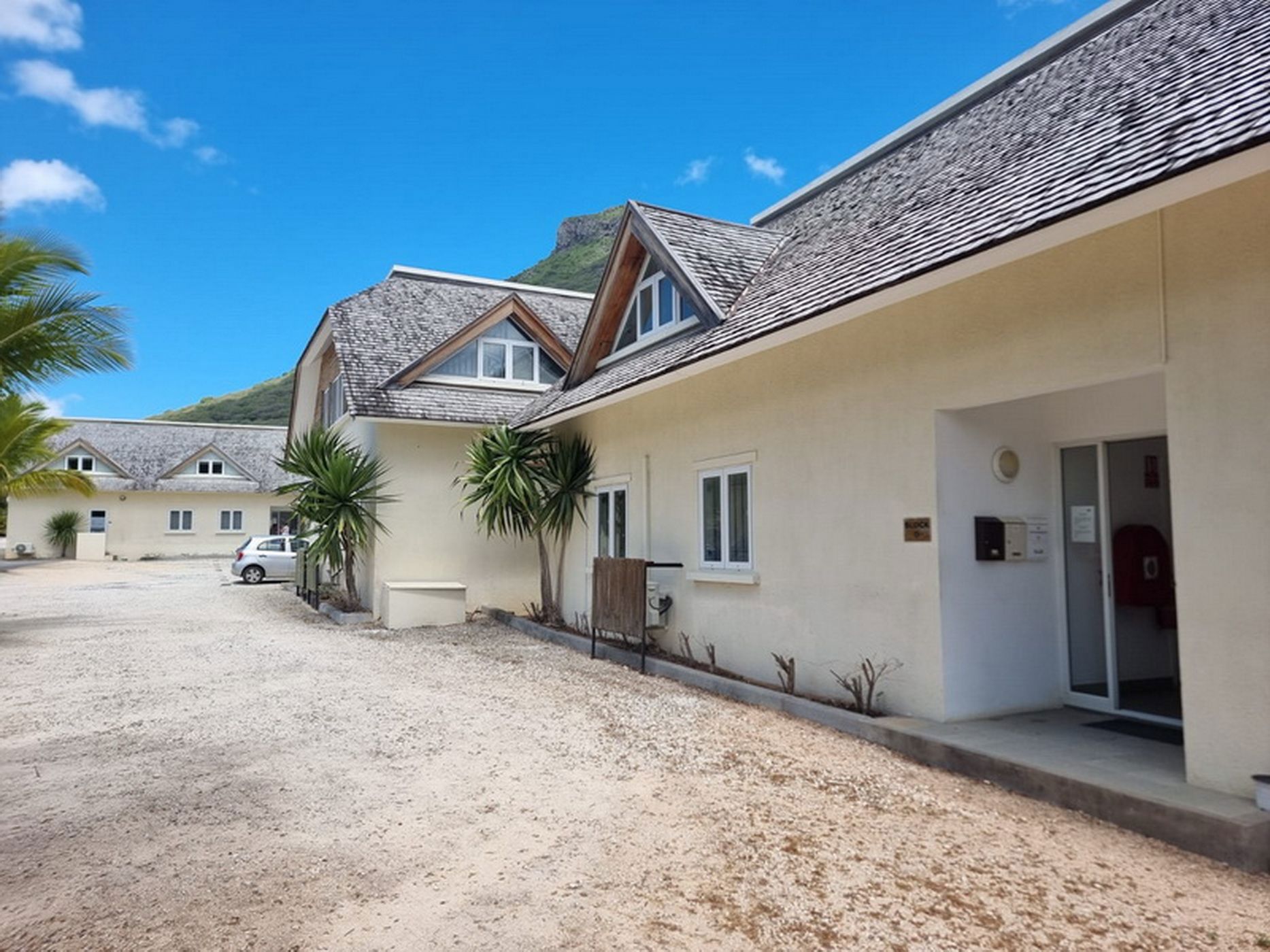 Commercial office to rent in Tamarin, Mauritius - MUR1693362