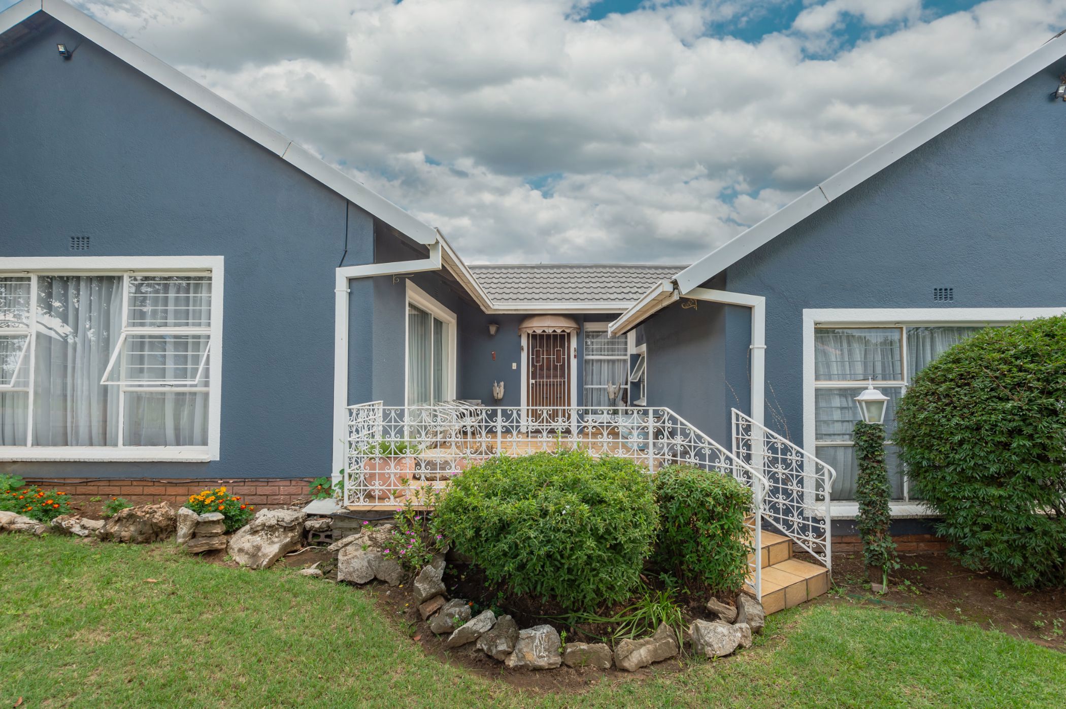 House for sale in The Hill, Johannesburg - 1GV1693681