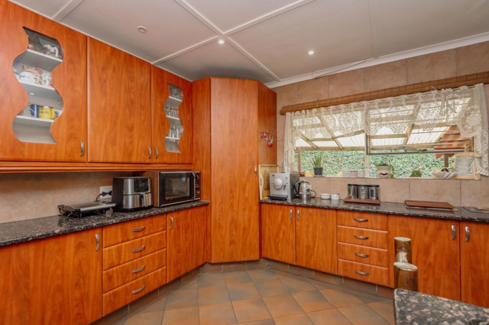 House for sale in The Hill, Johannesburg - 1GV1693681 House for sale in The Hill, Johannesburg - 1GV1693681