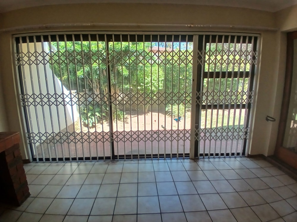 Townhouse for sale in Uvongo - 1PSH1695021 Townhouse for sale in Uvongo - 1PSH1695021