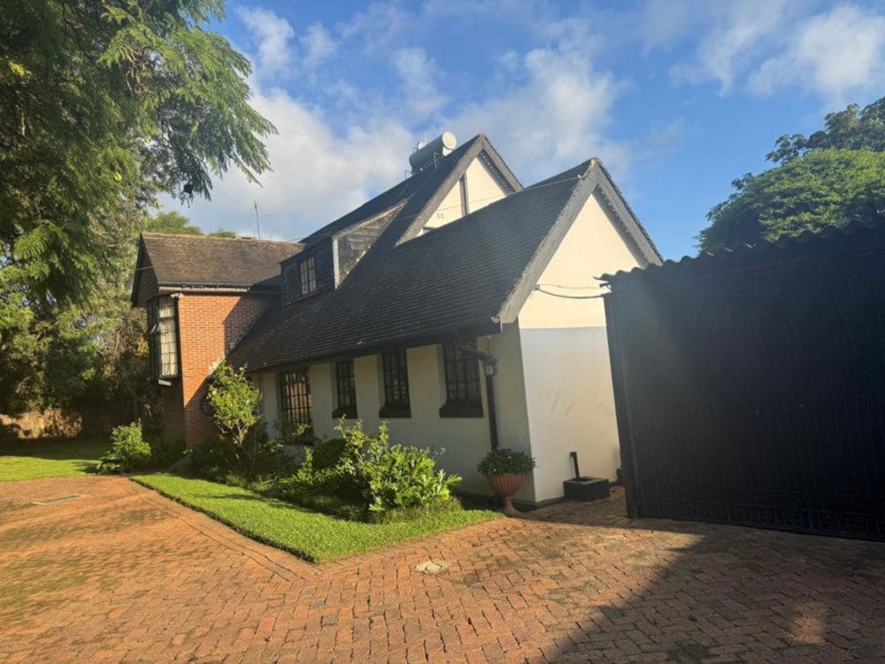 Double-storey house for sale in Marlborough, Zimbabwe - 3ZB1724036 Double-storey house for sale in Marlborough, Zimbabwe - 3ZB1724036