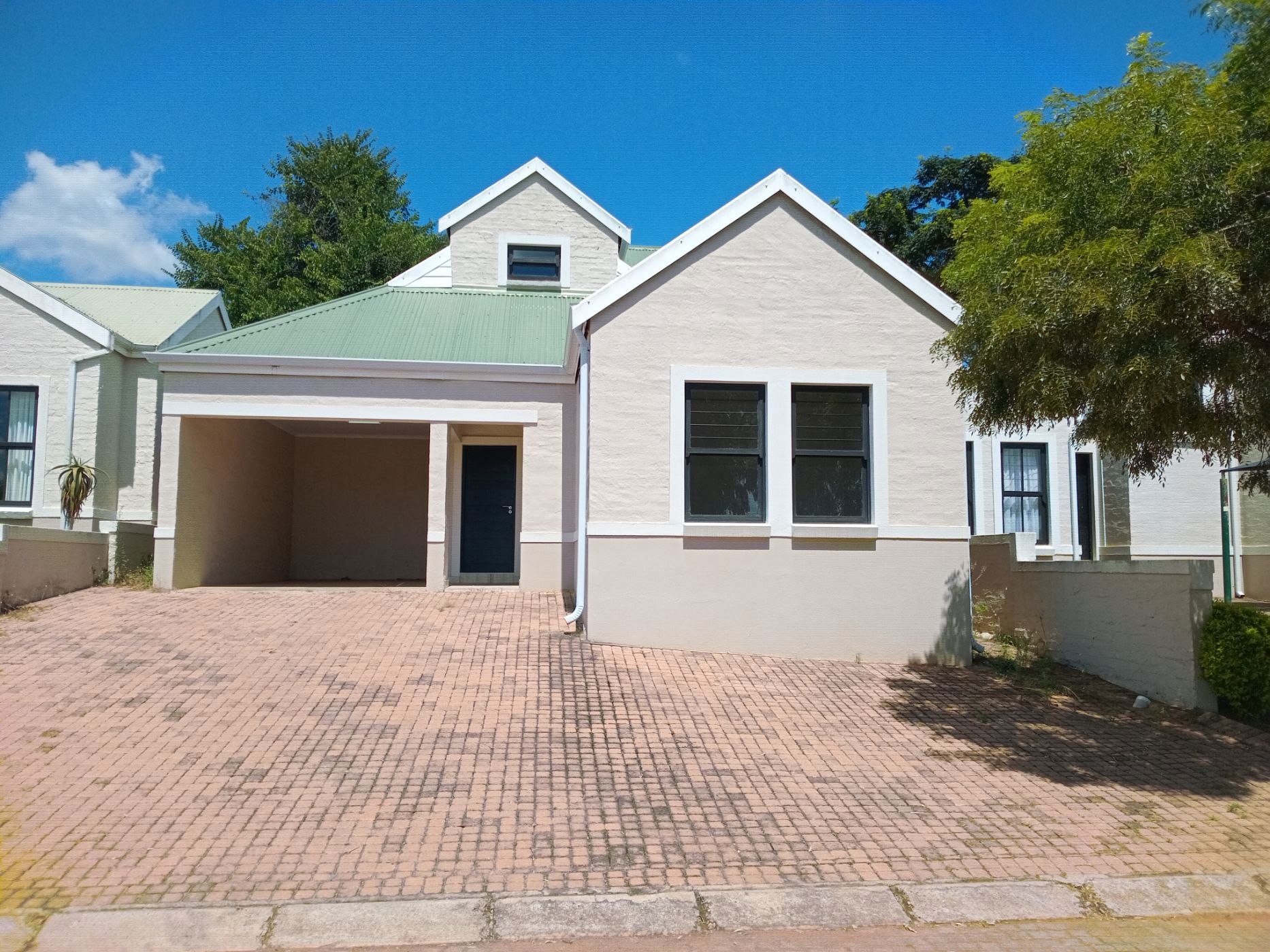 Townhouse let in White River - 1WR1693684