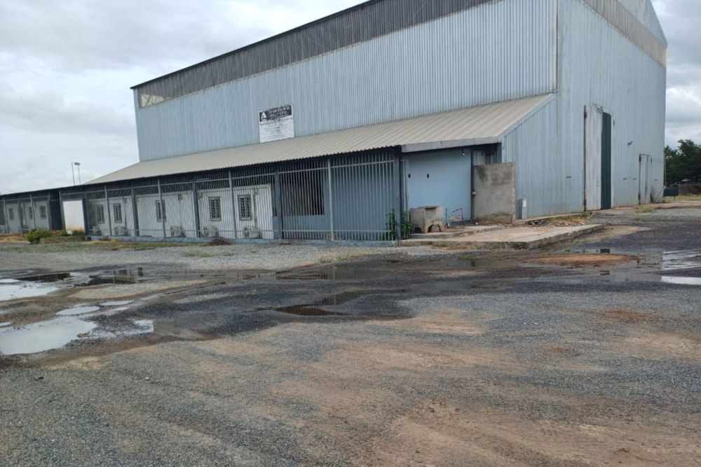 Commercial Building for sale in Tete, Tete, Mozambique - 3MQ1693761