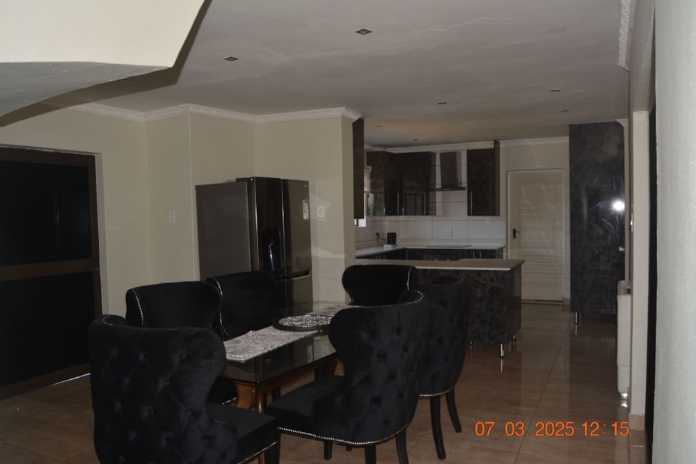 Double-storey house let in Drum Rock - 1NS1702796 Double-storey house let in Drum Rock - 1NS1702796