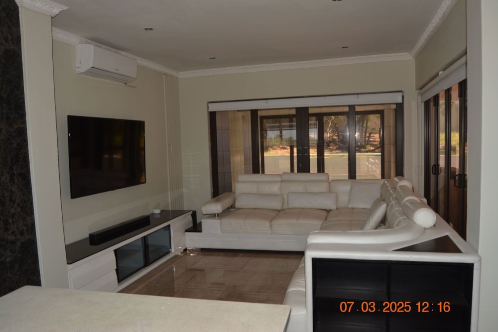 Double-storey house let in Drum Rock - 1NS1702796 Double-storey house let in Drum Rock - 1NS1702796