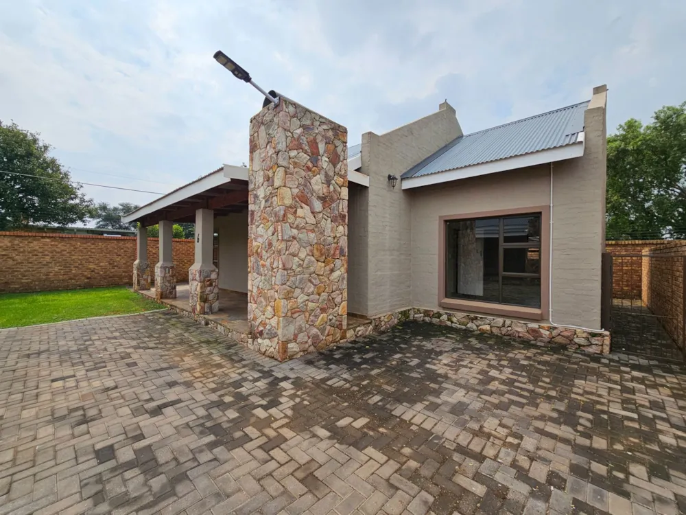 Townhouse sold in Heidelberg, Gauteng - 1SP1693845 Townhouse sold in Heidelberg, Gauteng - 1SP1693845