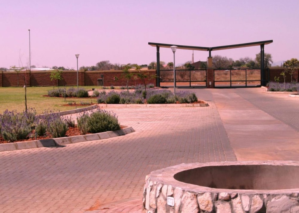 Apartment sold in Ellisras (Lephalale) - 1ER1719858 Apartment sold in Ellisras (Lephalale) - 1ER1719858