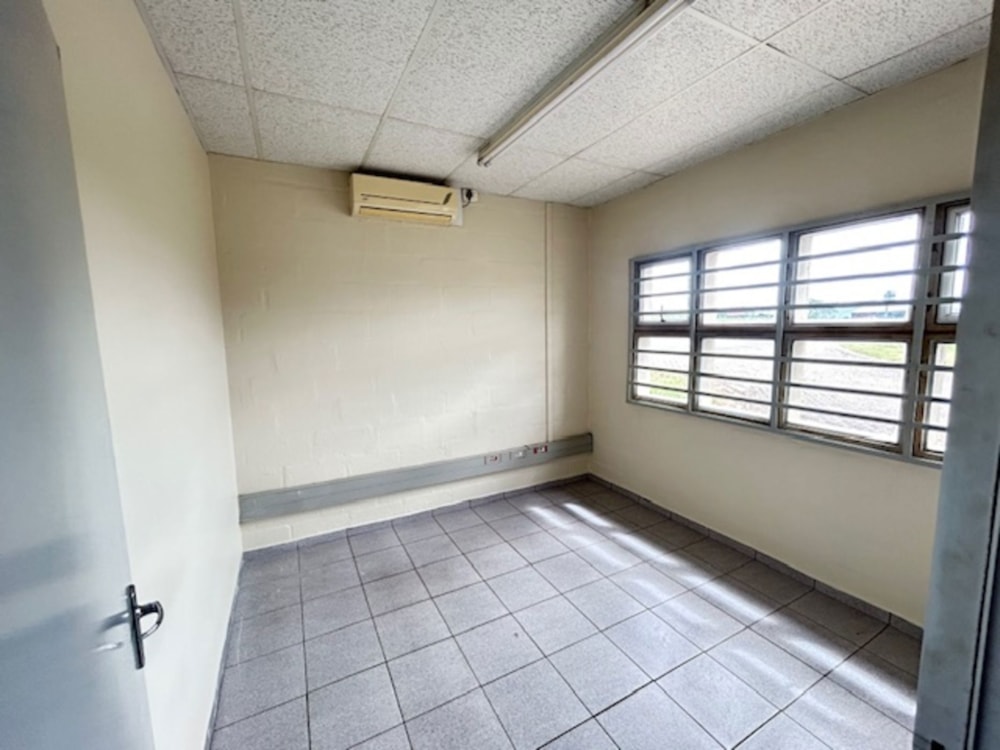 Commercial industrial property to rent in Empangeni - 1RY1694051