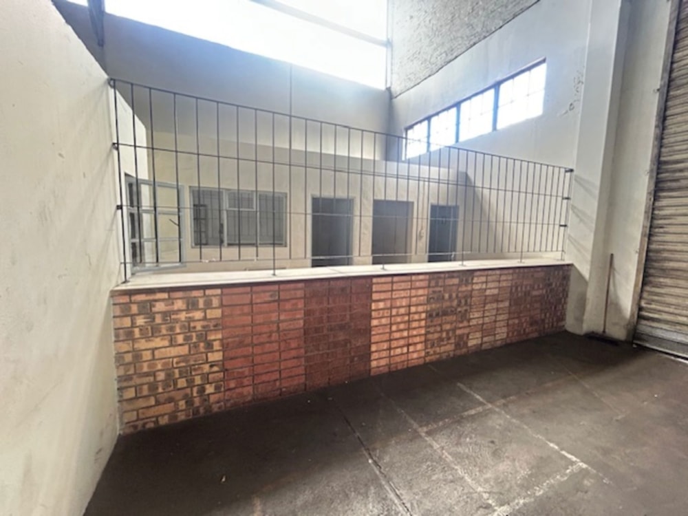 Commercial industrial property to rent in Empangeni - 1RY1694075
