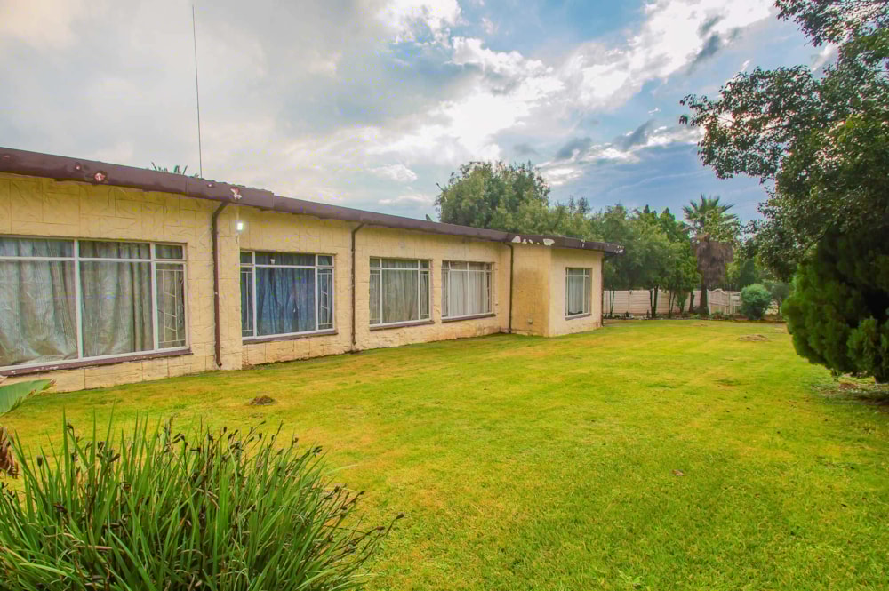 House for sale in Greenhills - 1KR1694664 House for sale in Greenhills - 1KR1694664