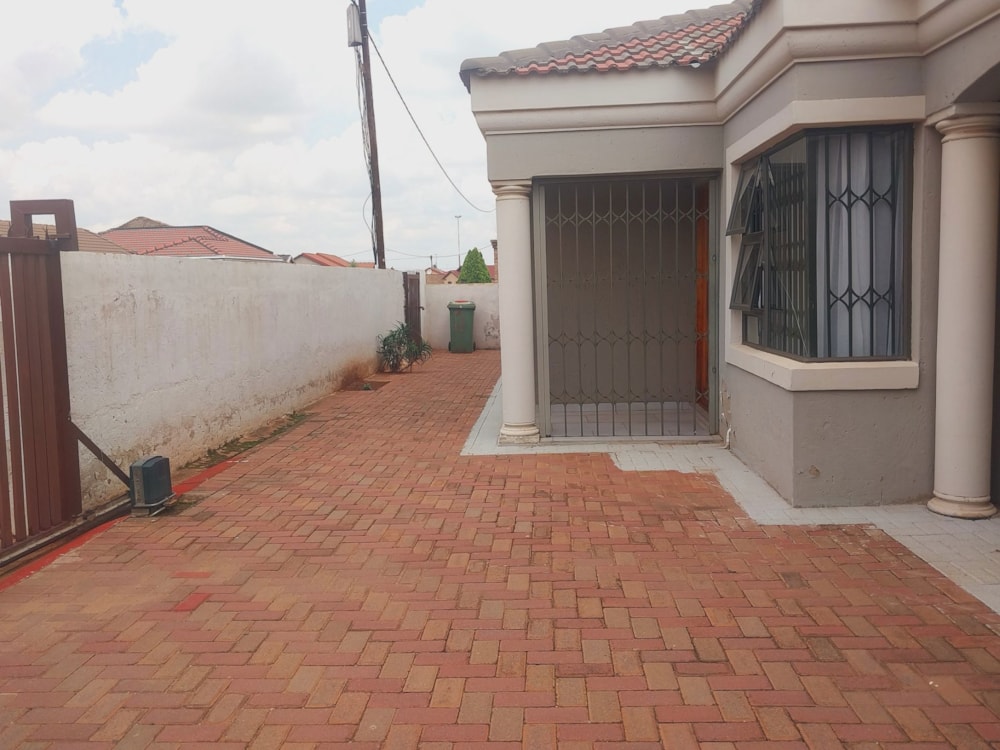 House for sale in Vosloorus - BOK1694238 House for sale in Vosloorus - BOK1694238