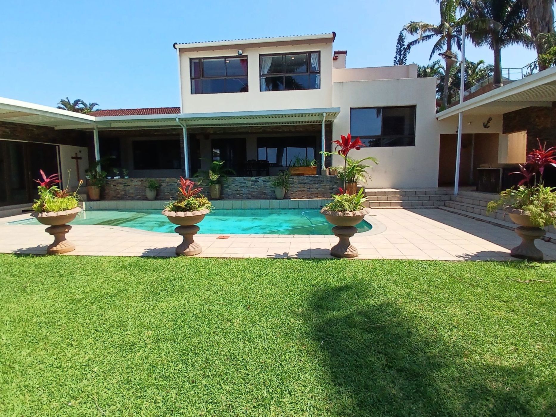Double-storey house for sale in Uvongo - 1PSH1694589