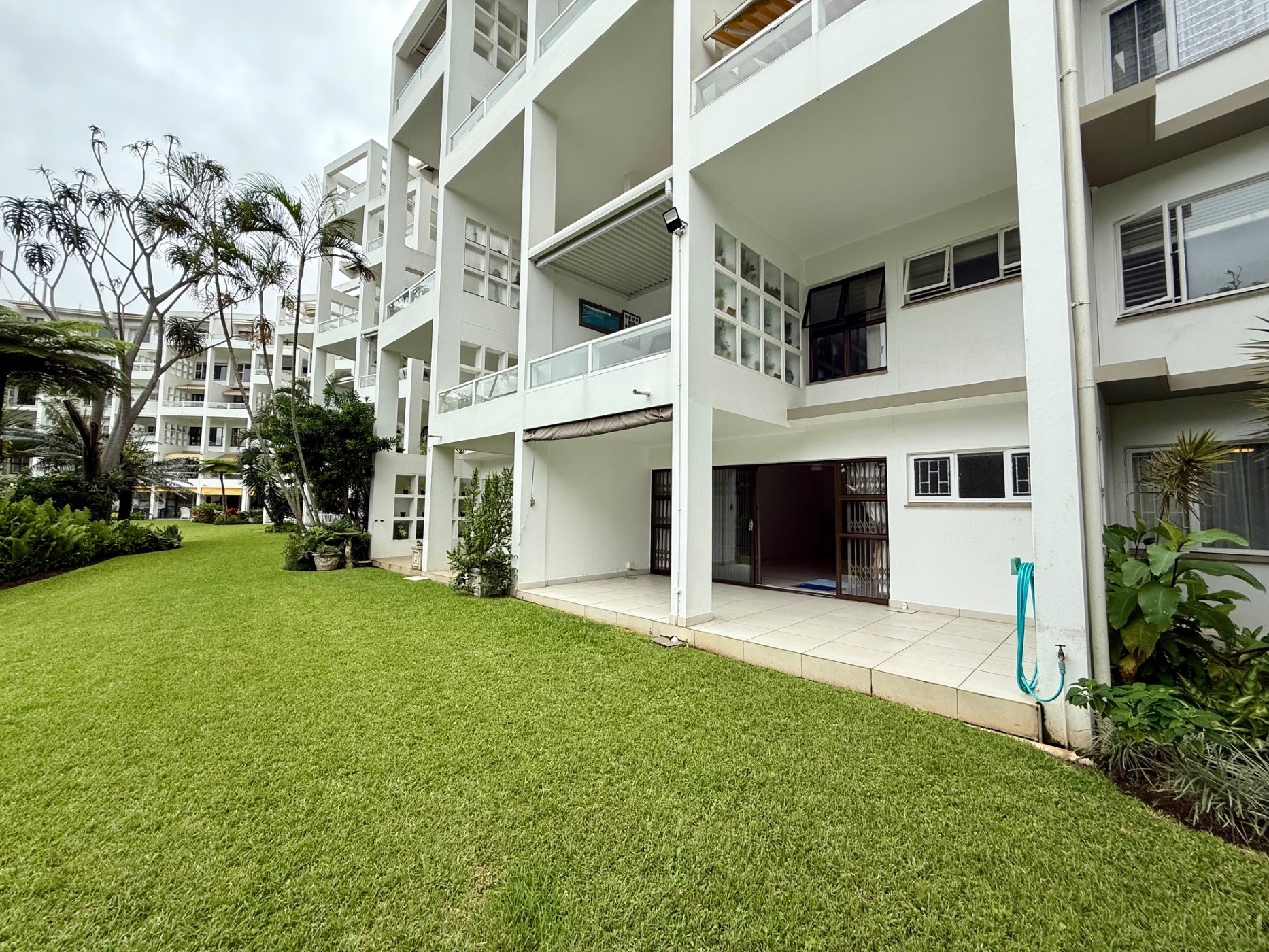 Apartment to rent in uMhlanga Rocks - 1ND1694399