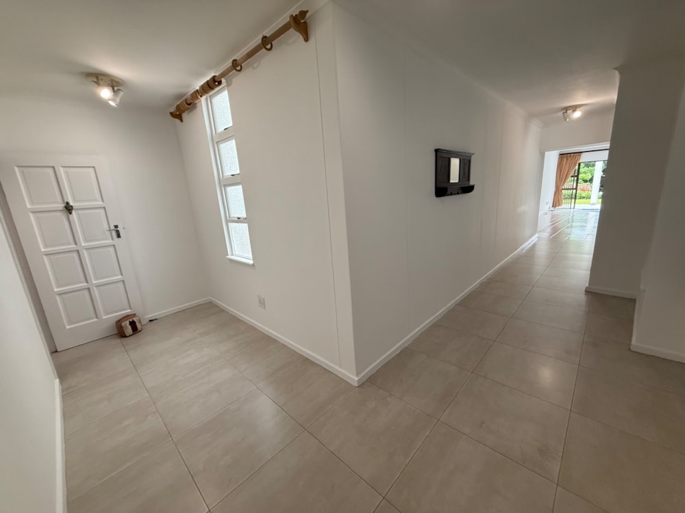 Apartment to rent in uMhlanga Rocks - 1ND1694399 Apartment to rent in uMhlanga Rocks - 1ND1694399