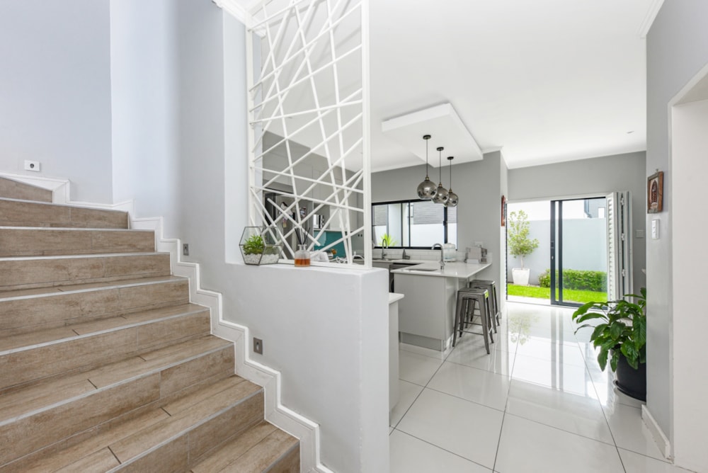 Townhouse sold in Lonehill - FW1695607 Townhouse sold in Lonehill - FW1695607