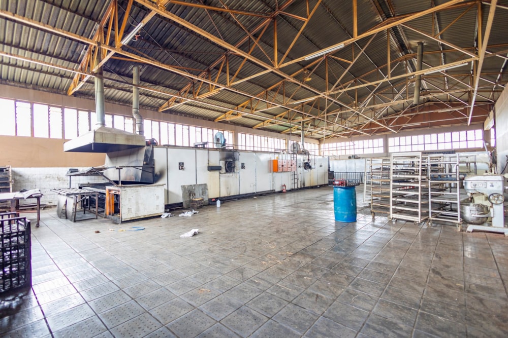 Commercial industrial property for sale in Chitungwiza, Zimbabwe - 3ZB1694547