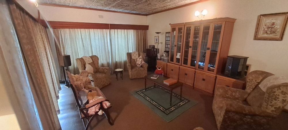 House for sale in Hillcrest, Kimberley - 1KJ1694581 House for sale in Hillcrest, Kimberley - 1KJ1694581