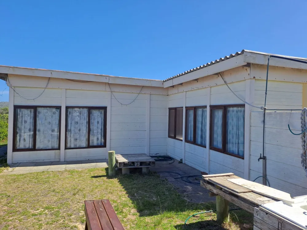 Fynbos farm sold in Stilbaai Rural - 1SR1695275 Fynbos farm sold in Stilbaai Rural - 1SR1695275