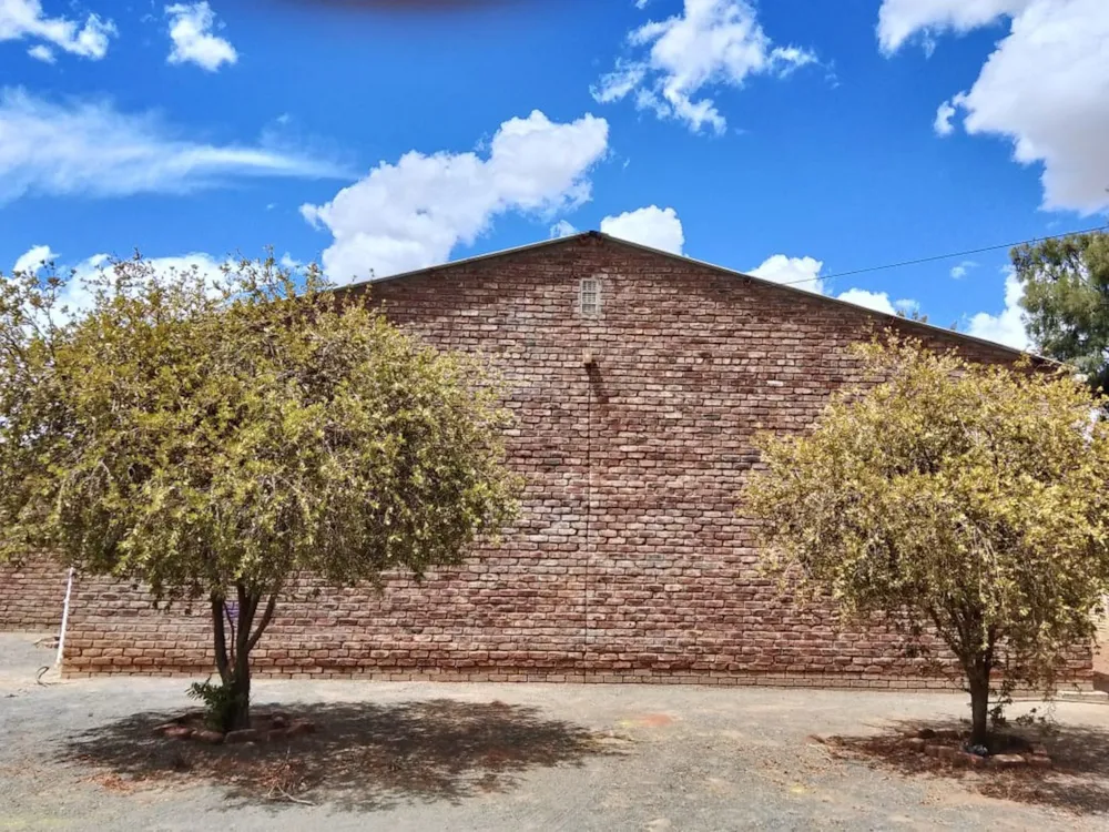 Commercial Building for sale in Calvinia - 1NA1694673