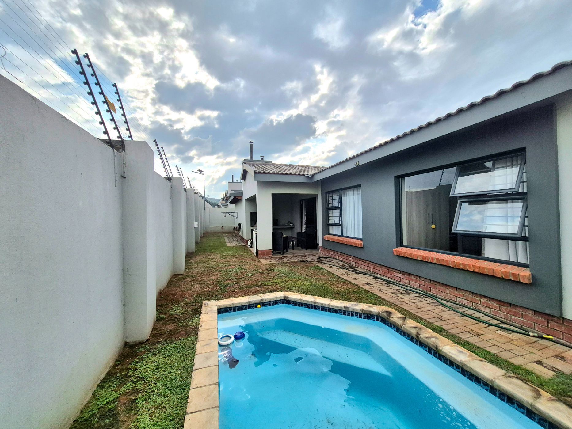Townhouse for sale in Rustenburg - 1RU1694827
