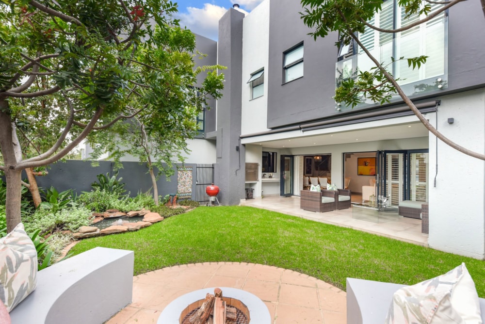 Cluster for sale in Bryanston - HP1694850 Cluster for sale in Bryanston - HP1694850